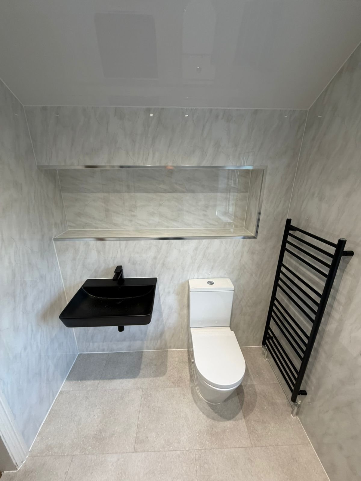 Wall-hung basin and WC