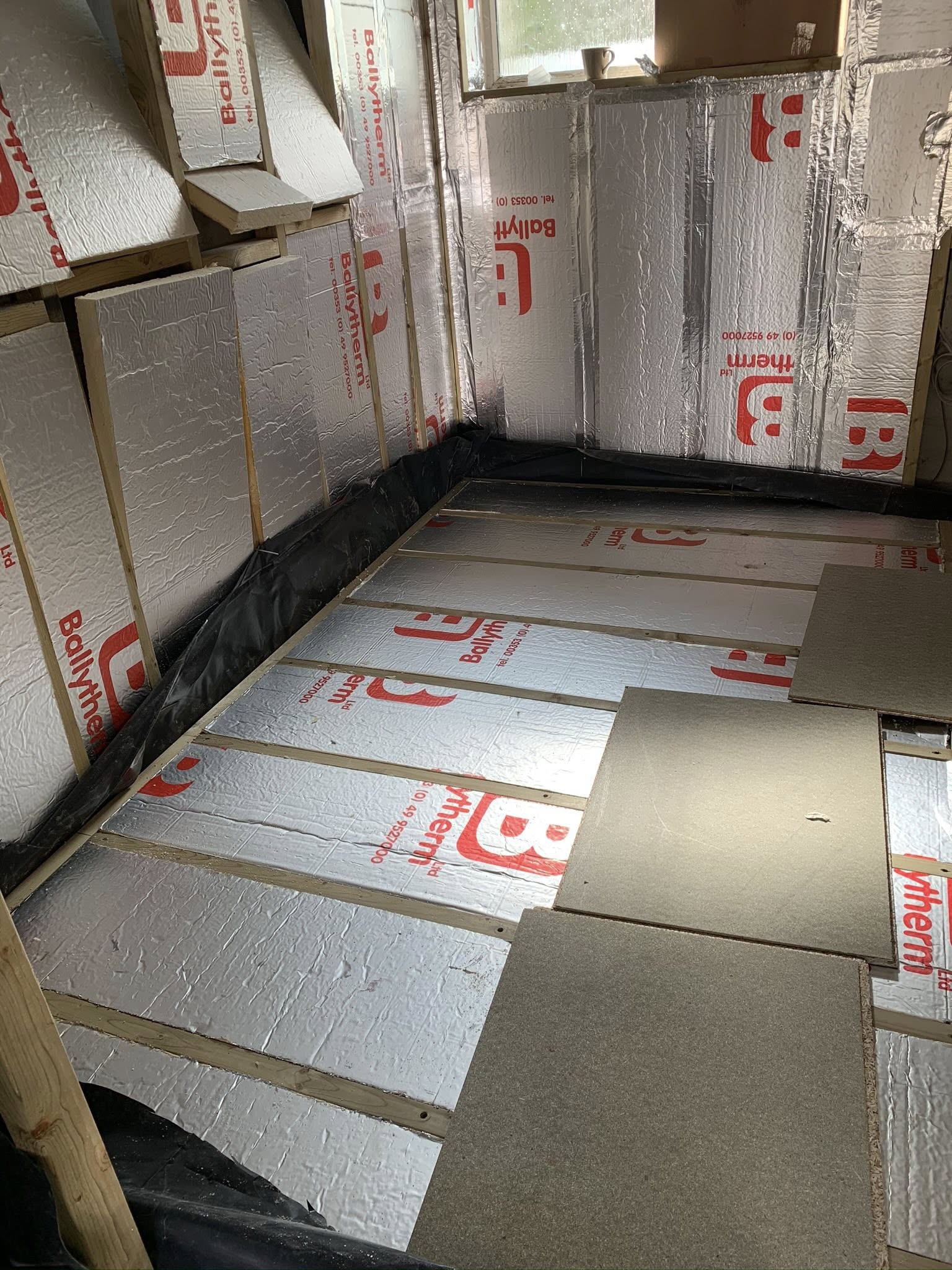 Floor insulation installation